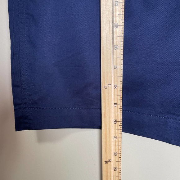 Uniqlo Pull On Chino Shorts Elastic Waist Pockets Navy M 30-33 in - Picture 5 of 8